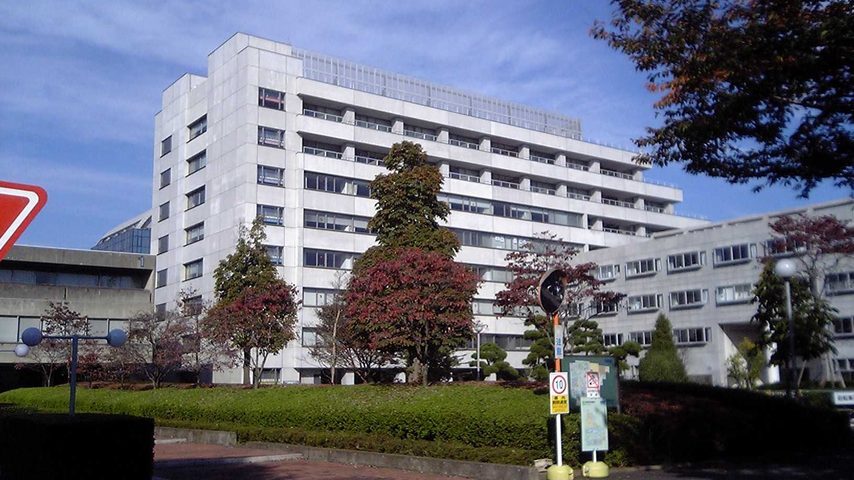 武蔵野美術大学 school banner