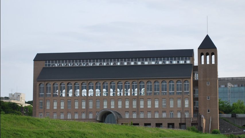 ヤマザキ動物看護大学 school banner