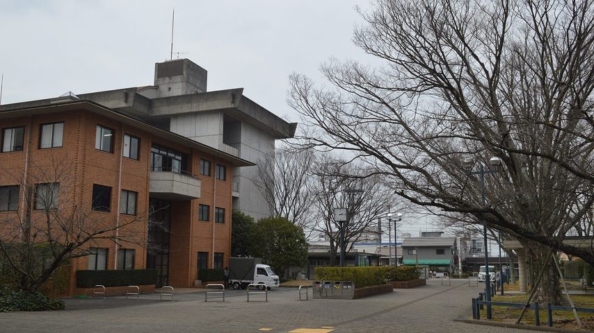 四国学院大学 school banner