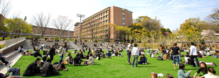 関西大学 school banner