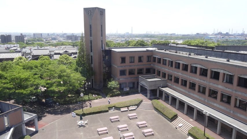 星城大学 school banner