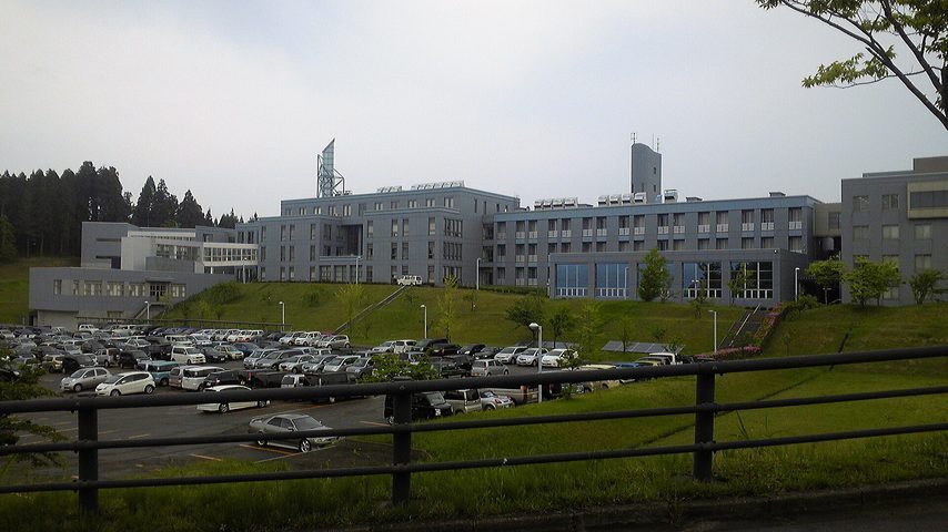 新潟工科大学 school banner