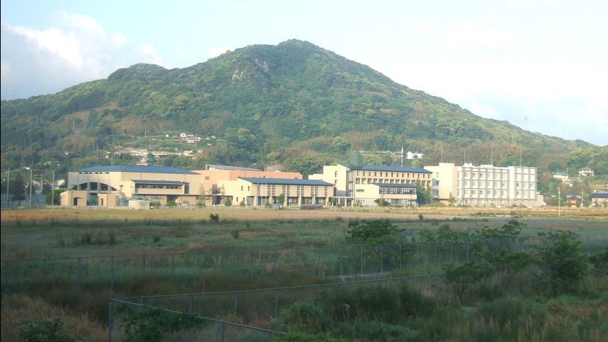 長崎国際大学 school banner