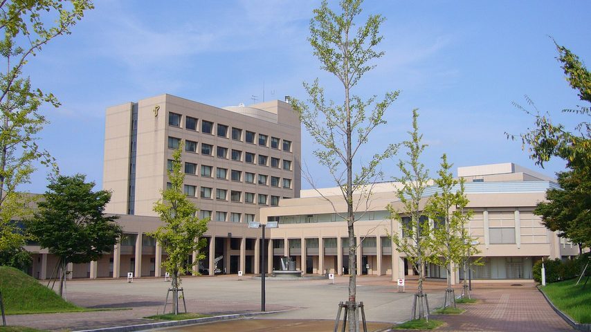 富山県立大学 school banner