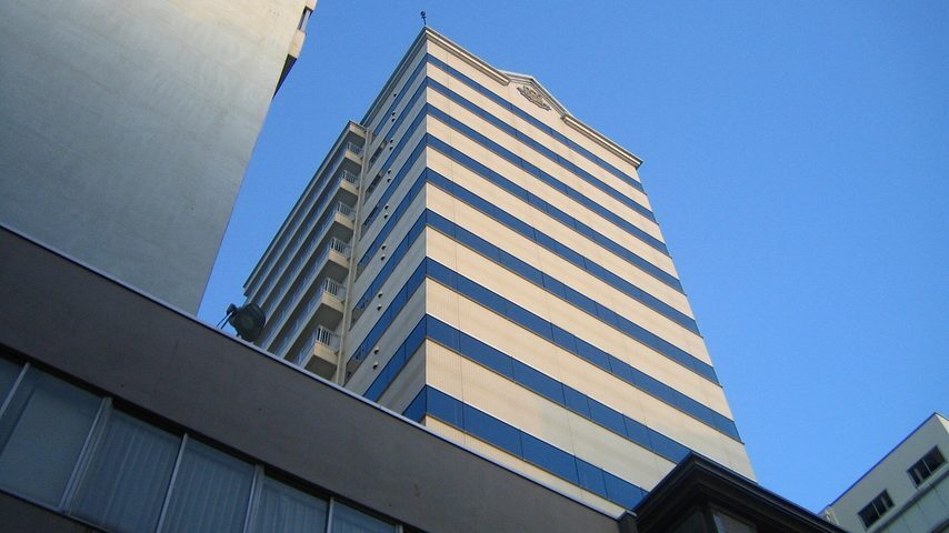 福井工業大学 school banner