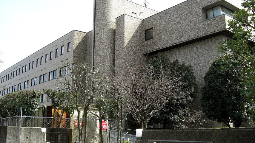 藍野大学 school banner